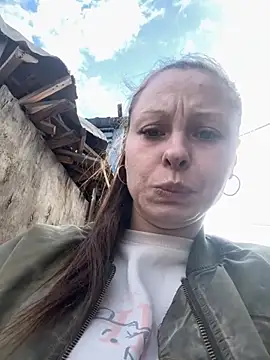 Snapshot of Jessie_Queen_1 chatting on 10.24.25 Jessie Queen 1 online show from 10.24.25