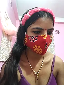 KanchiNp online show from 10.13.25