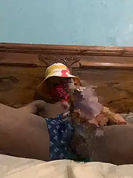 Snapshot of babyboyhluli chatting on 11.04.25 babyboyhluli online show from 11.04.25