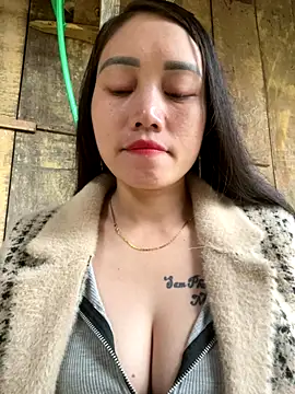 chipp-bong online show from 10.31.25