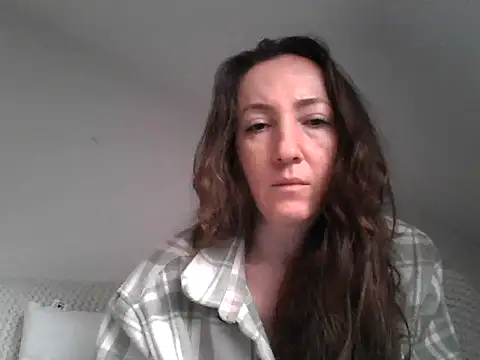 Snapshot of Valessya chatting on 05.06.26 Valessya online show from 05.06.26