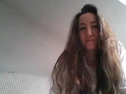 Snapshot of Valessya chatting on 05.16.26 Valessya online show from 05.16.26