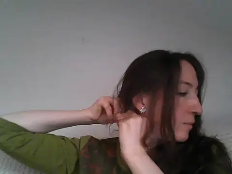 Snapshot of Valessya chatting on 06.13.26 Valessya online show from 06.13.26
