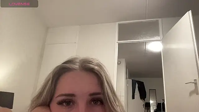 Levyzoe online show from 09.13.25