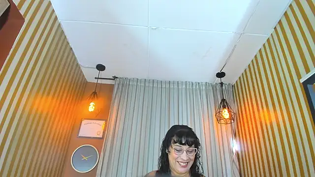 Jenni Zeller online show from 11.08.25