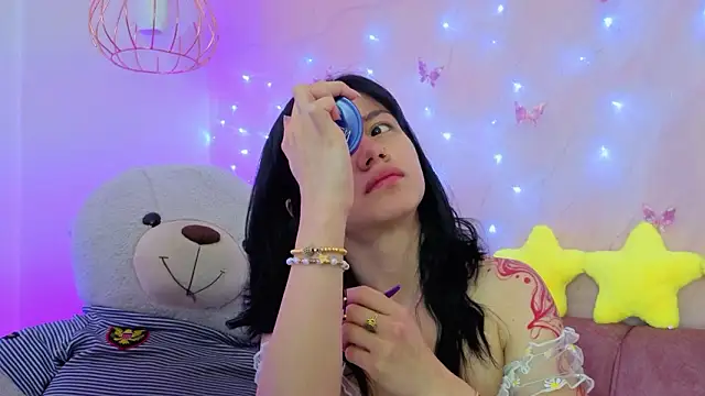 april bennett online show from 01.15.26