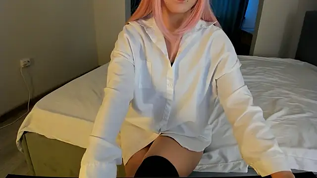 yanyaan online show from 10.23.25