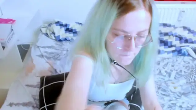 kaya meoow online show from 09.22.25
