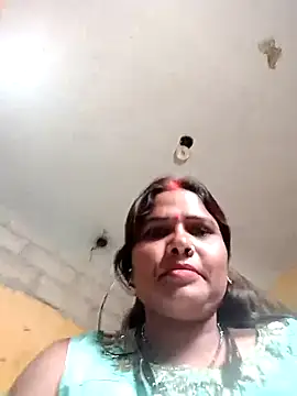 Snapshot of SweetKomal89 chatting on 10.26.25 SweetKomal89 online show from 10.26.25