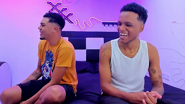 Dinasty Moon  online show from 09.30.25