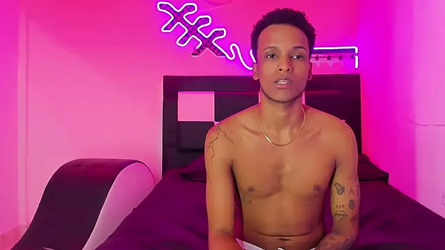 Dinasty Moon  online show from 10.21.25