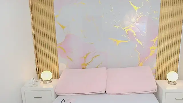 AlishaDixon online show from 10.02.25