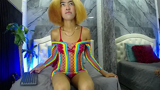 Alisha Ebonyy online show from 11.19.25