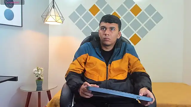 titanxero online show from 10.04.25