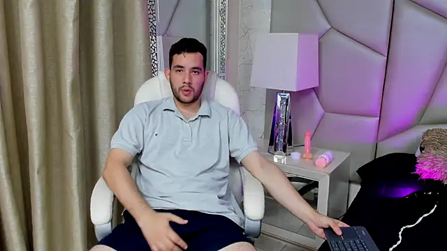 Snapshot of matti_de_lucaa chatting on 09.16.25 matti de lucaa online show from 09.16.25