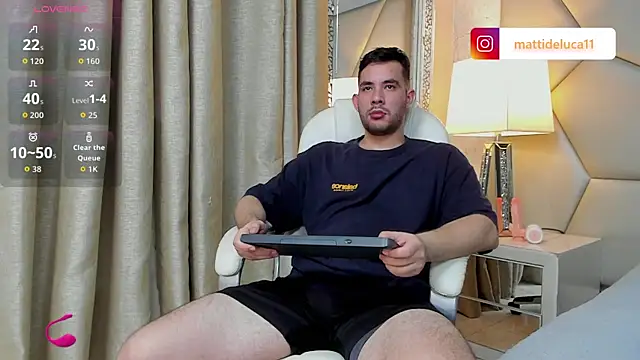 Snapshot of matti_de_lucaa chatting on 09.24.25 matti de lucaa online show from 09.24.25