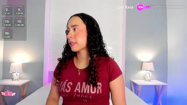 EverlyMooree online show from 11.09.25