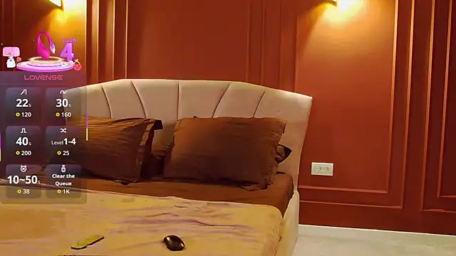 Olivia Haze online show from 10.09.25