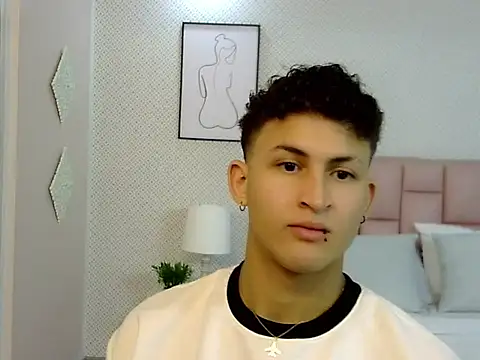 Axel savage online show from 10.06.25