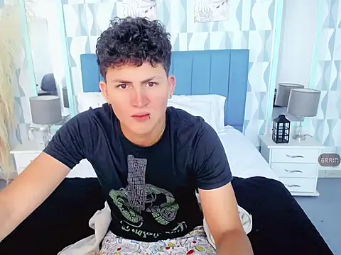 Axel savage online show from 10.25.25