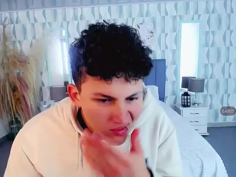 Axel savage online show from 10.26.25