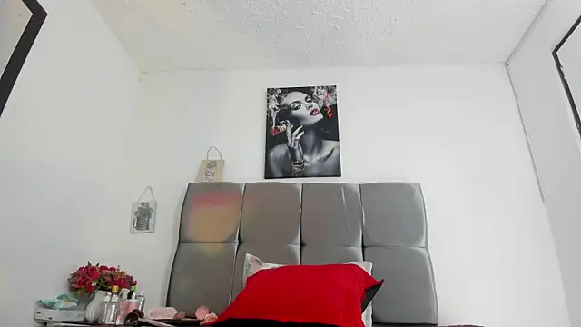 Snapshot of Karol_wish chatting on 07.10.26 Karol wish online show from 07.10.26