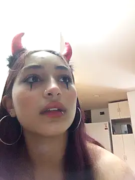 Lia Teen online show from 10.25.25