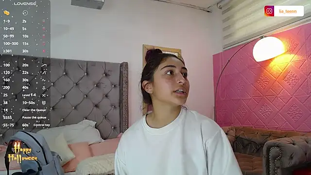 Lia Teen online show from 11.05.25