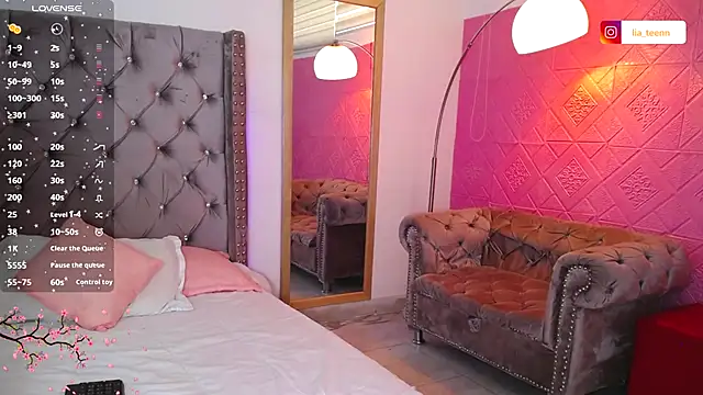 Lia Teen online show from 11.08.25