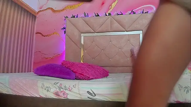 kitty lush  online show from 09.19.25