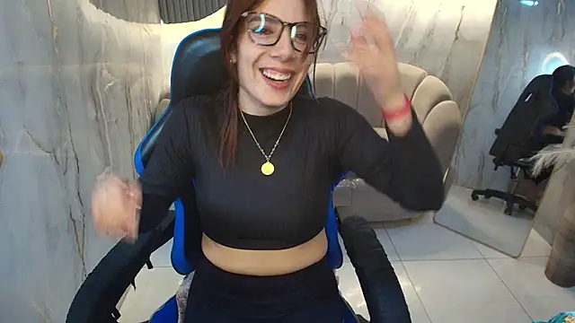 nadia r  online show from 07.27.26