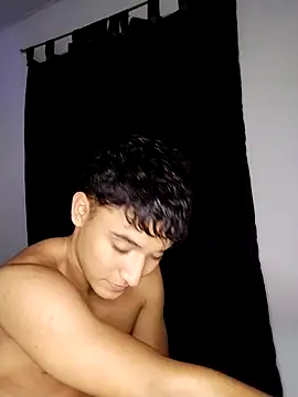 Austin Cardieff  online show from 10.31.25