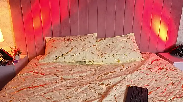 RobinBennett online show from 09.24.25