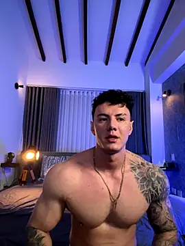 Snapshot of Thomas_Falcon chatting on 10.01.25 Thomas Falcon online show from 10.01.25