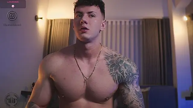 Snapshot of Thomas_Falcon chatting on 11.02.25 Thomas Falcon online show from 11.02.25