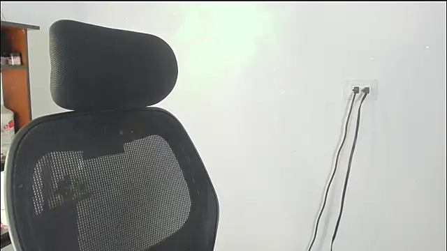 Snapshot of SofiaBermudez chatting on 10.20.25 SofiaBermudez online show from 10.20.25