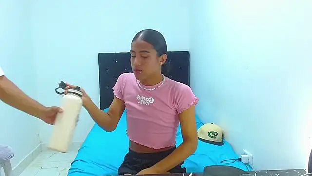 victoria justyn online show from 09.18.25