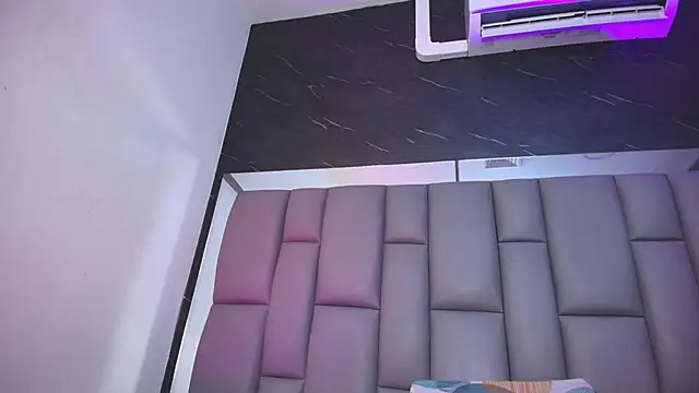 kissme luna online show from 11.22.25