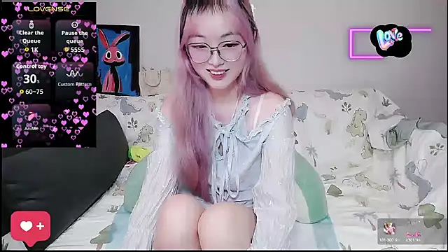 baby-yaya20 online show from 10.19.25