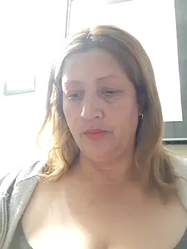 Snapshot of ROOMIINA chatting on 11.05.25 ROOMIINA online show from 11.05.25