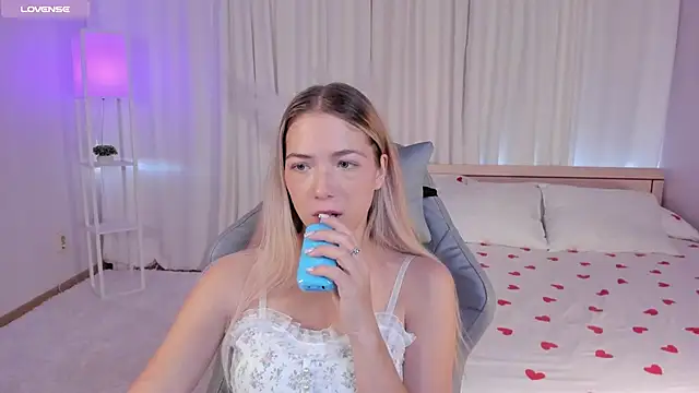 Susan Mimi online show from 10.16.25