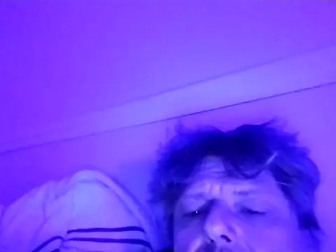 Snapshot of WiltedYeller chatting on 03.25.26 WiltedYeller online show from 03.25.26