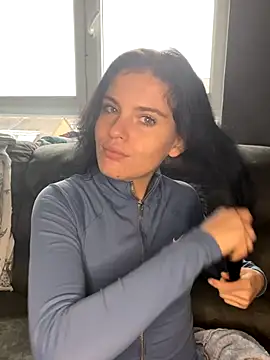 Camwithchlox online show from 10.18.25