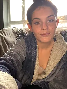 Camwithchlox online show from 10.23.25