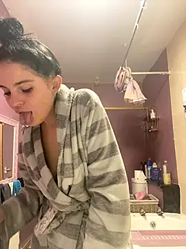 Camwithchlox online show from 11.03.25