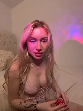 SexySaraxxoo online show from 11.16.25