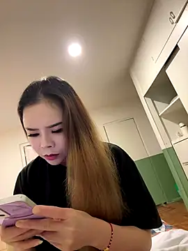 Snapshot of Yunjieusa_66 chatting on 09.20.25 Yunjieusa 66 online show from 09.20.25