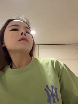 Snapshot of Yunjieusa_66 chatting on 10.05.25 Yunjieusa 66 online show from 10.05.25