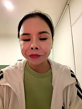 Snapshot of Yunjieusa_66 chatting on 10.10.25 Yunjieusa 66 online show from 10.10.25