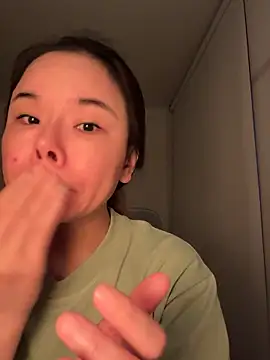 Snapshot of Yunjieusa_66 chatting on 10.12.25 Yunjieusa 66 online show from 10.12.25